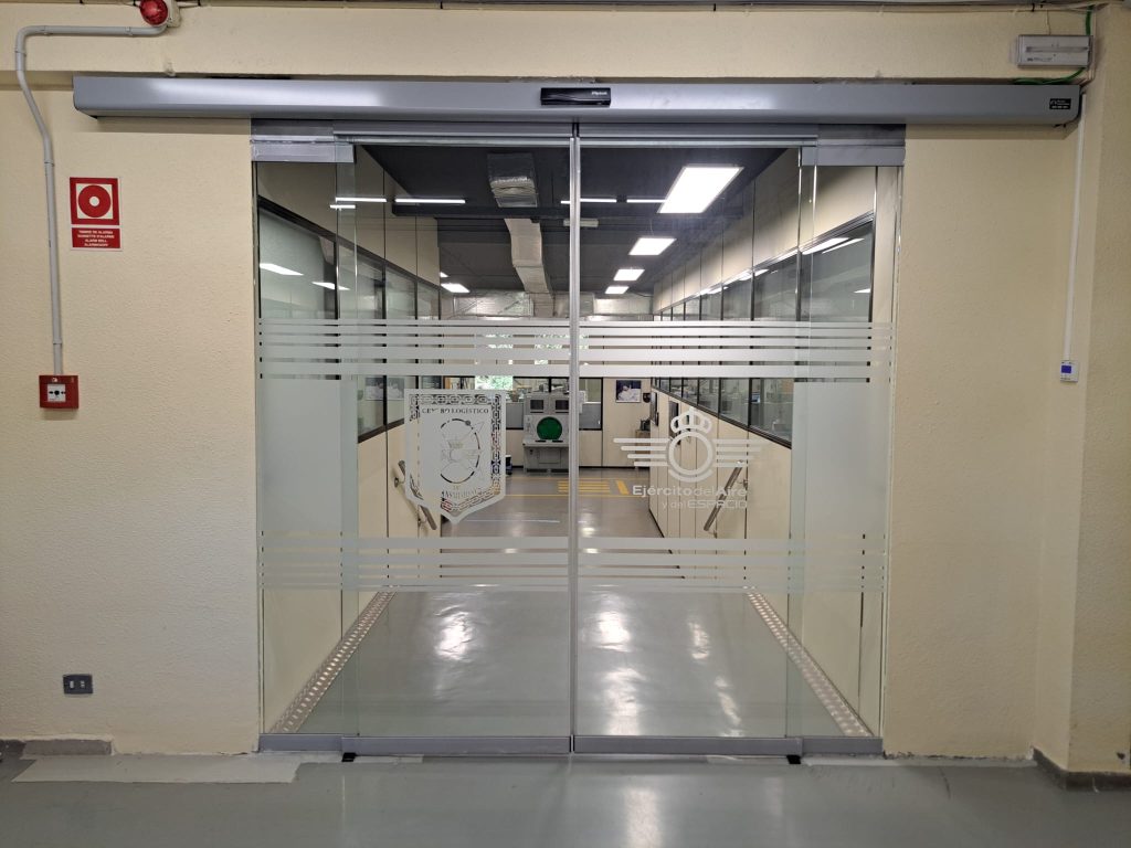 Especialistas en Puertas automáticas de cristal en Madrid